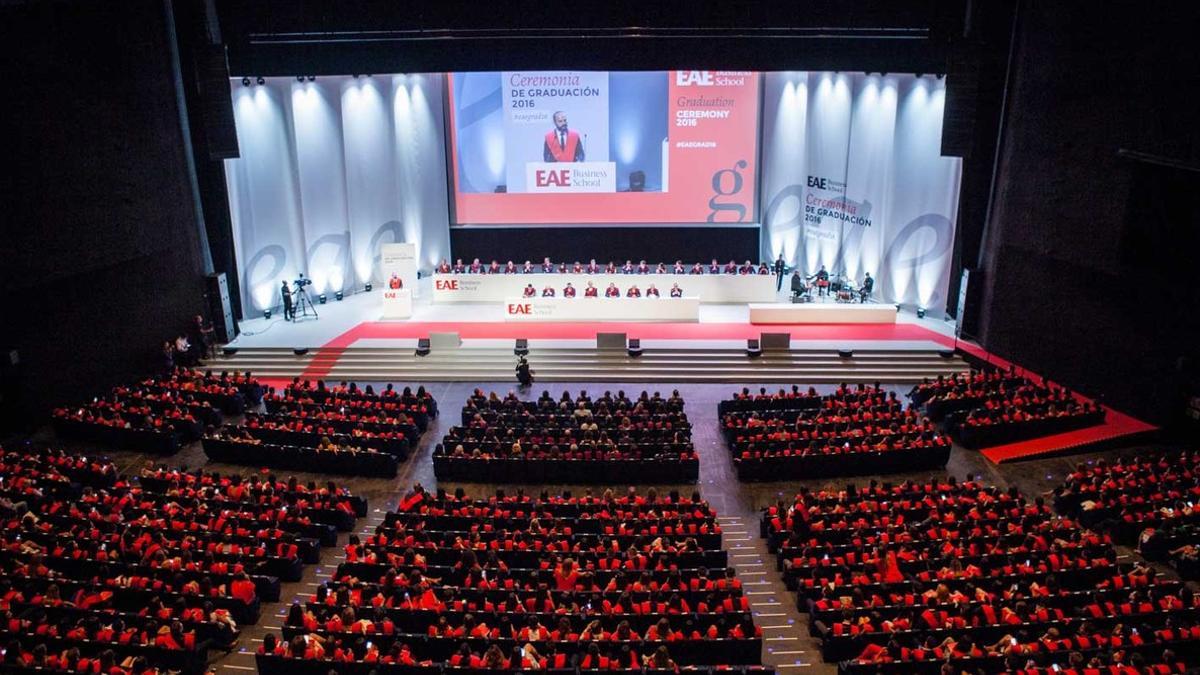 Ceremonia de graduación en EAE Business School