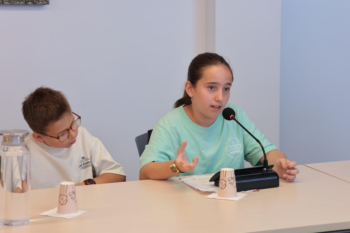 La visita de los alumnos en el Ayuntamiento de Sant Antoni