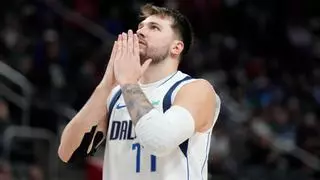 Los Warriors se 'cargan' a los Mavs de Doncic