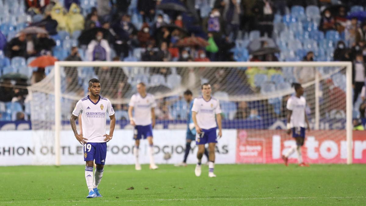 César Yanis, Francho, Petrovic y Jair, al final del partido ante el Mirandés.