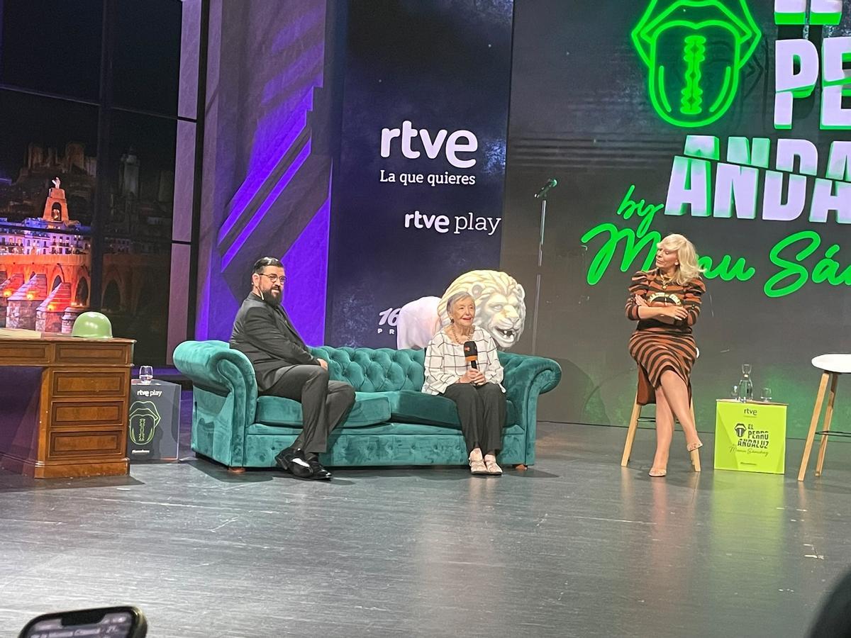 Manu Sánchez junto a María Galiana.