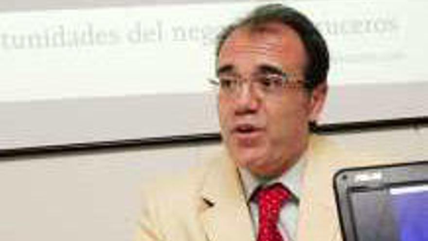 Luis Carlos López, en la charla.