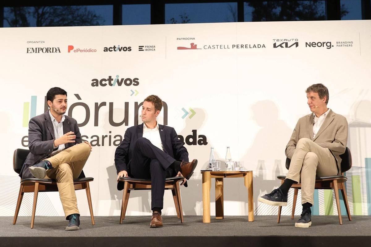 Gael Rodríguez, alcalde de Portbou, Jordi Masquef, alcalde de Figueres, i Marc Verdaguer, director de lEmpordà.