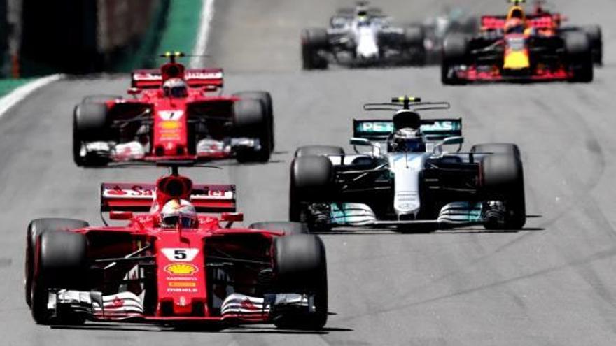 Sebastian Vettel s&#039;imposa al Brasil i Lewis Hamilton fa una remuntada espectacular fins al quart lloc