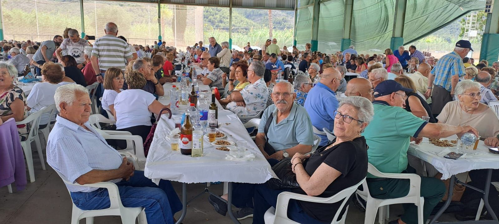 Paella de la Gent Gran en las fiestas de Tavernes de la Valldigna