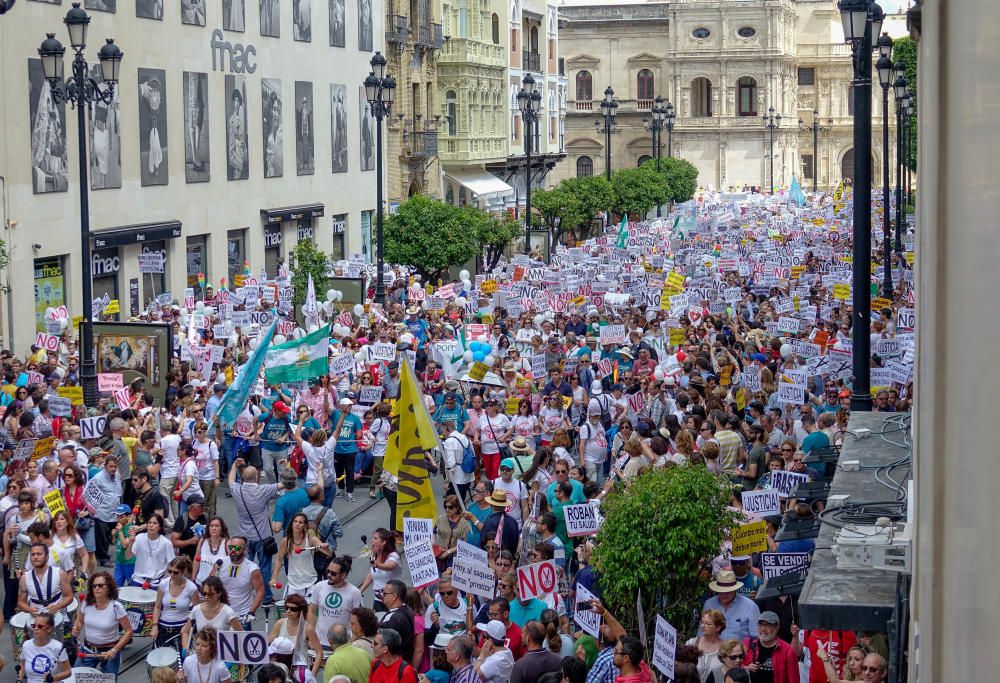 EN SEVILLA,  MANIFESTACIÓN  "POR UNA SANIDAD ...