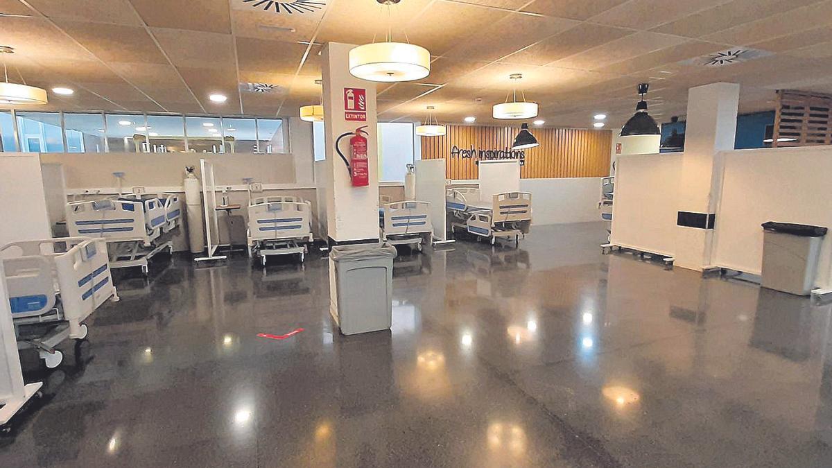 El Hospital de Elche vacía el gimnasio sin haber necesitado la capilla y la  cafetería - Información