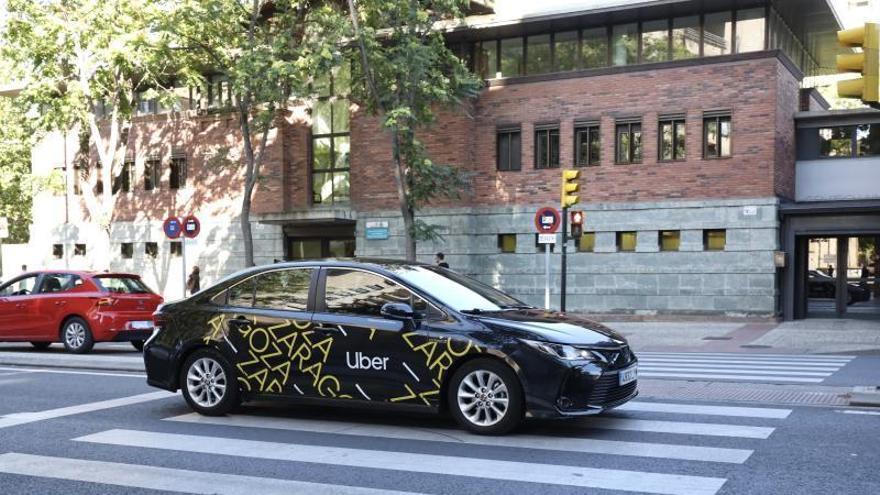 El TSJA suspende cautelarmente la orden del Gobierno de Aragón que permite precintar los VTC que circulen sin licencia