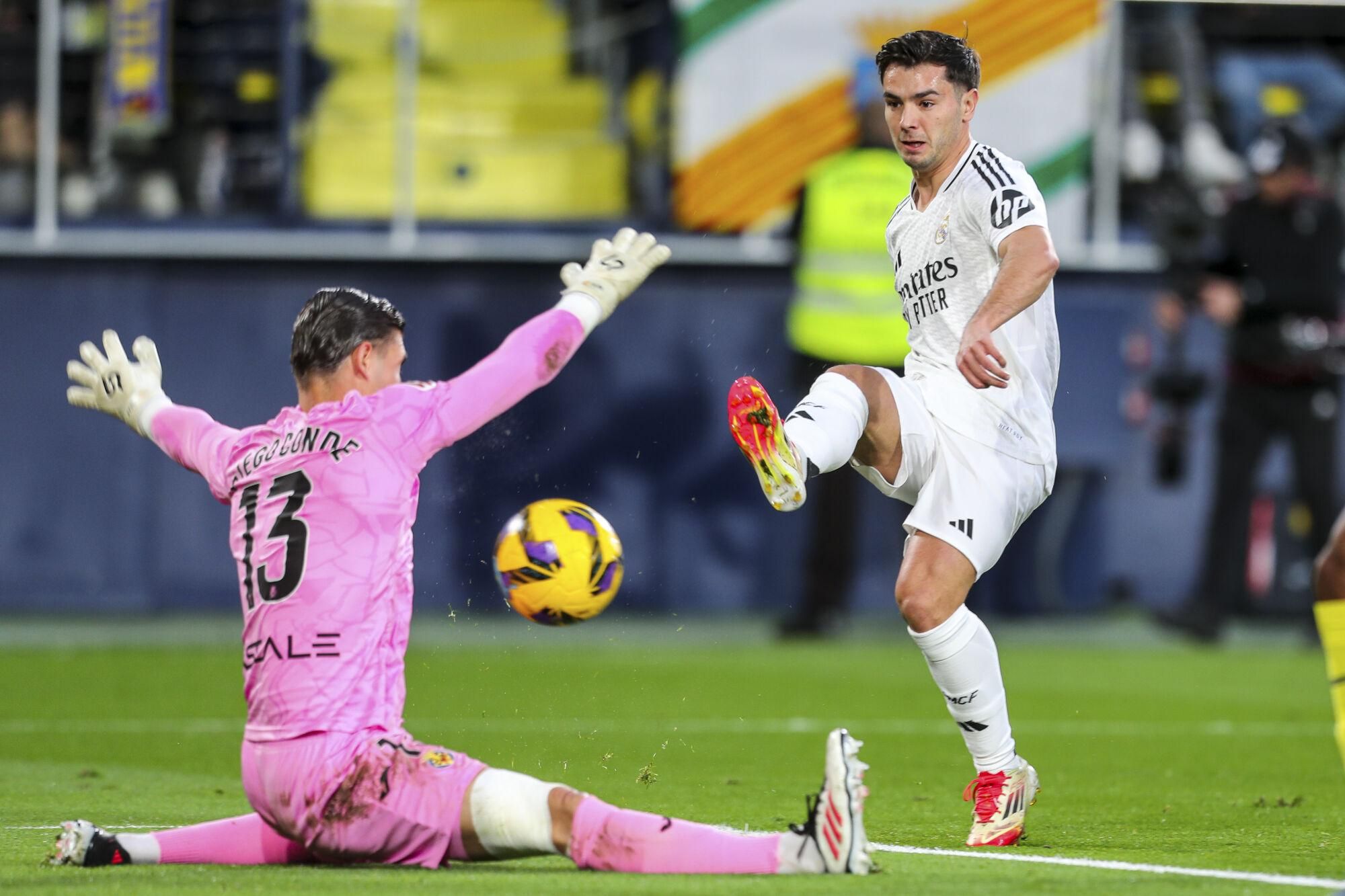 Fran Garcia of Real Madrid in action during the Spanish league, LaLiga EA Sports, football match played between Villarreal CF and Real Madrid CF at La Ceramica stadium on March 15, 2025, in Villarreal, Spain. AFP7 15/03/2025 ONLY FOR USE IN SPAIN. Ivan Terron / AFP7 / Europa Press;2025;SOCCER;SPORT;ZSOCCER;ZSPORT;Villarreal CF V Real Madrid CF - LaLiga EA Sport;