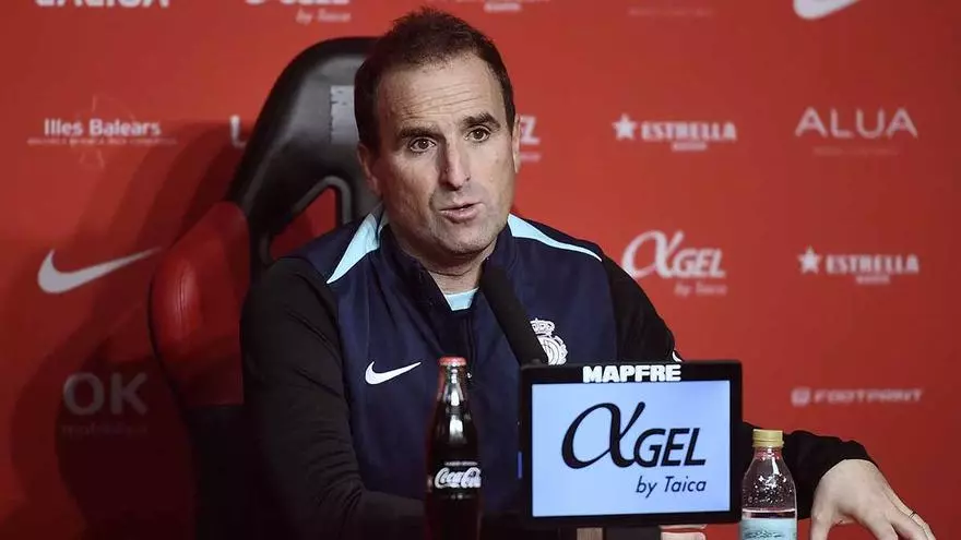 Arrasate: "Me estoy desenamorando del f迆tbol, ya ni me indigno..."