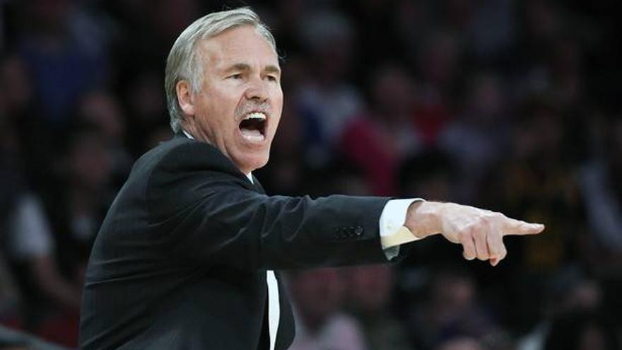 D&#039;Antoni deja el banquillo de los Lakers