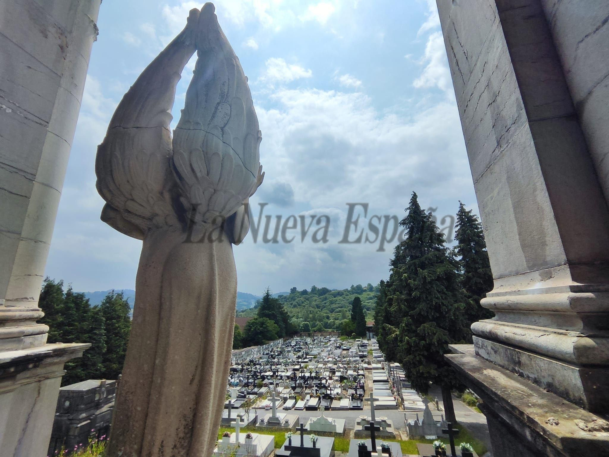 El camposanto de Grado, en imágenes