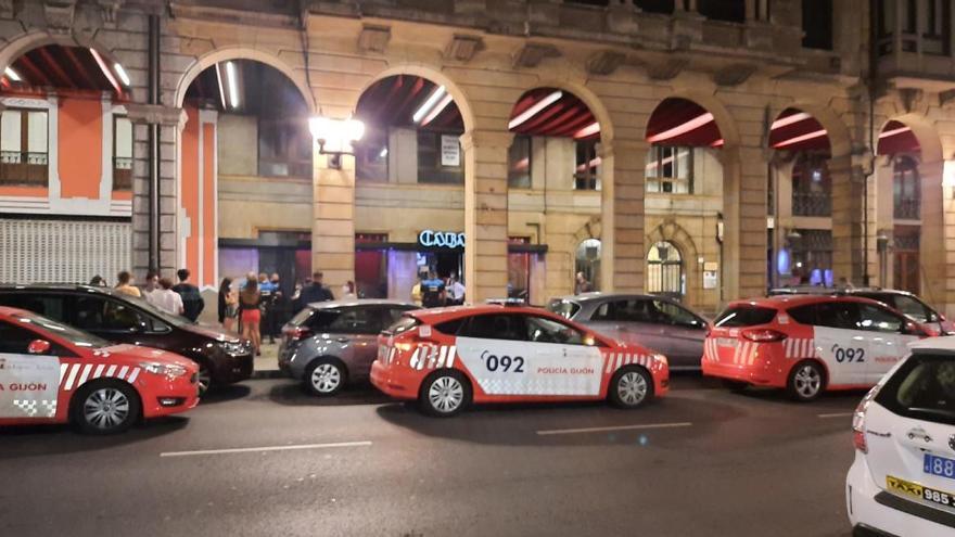 Los efectos del control al ocio nocturno: dos bares desalojados y 128 sanciones