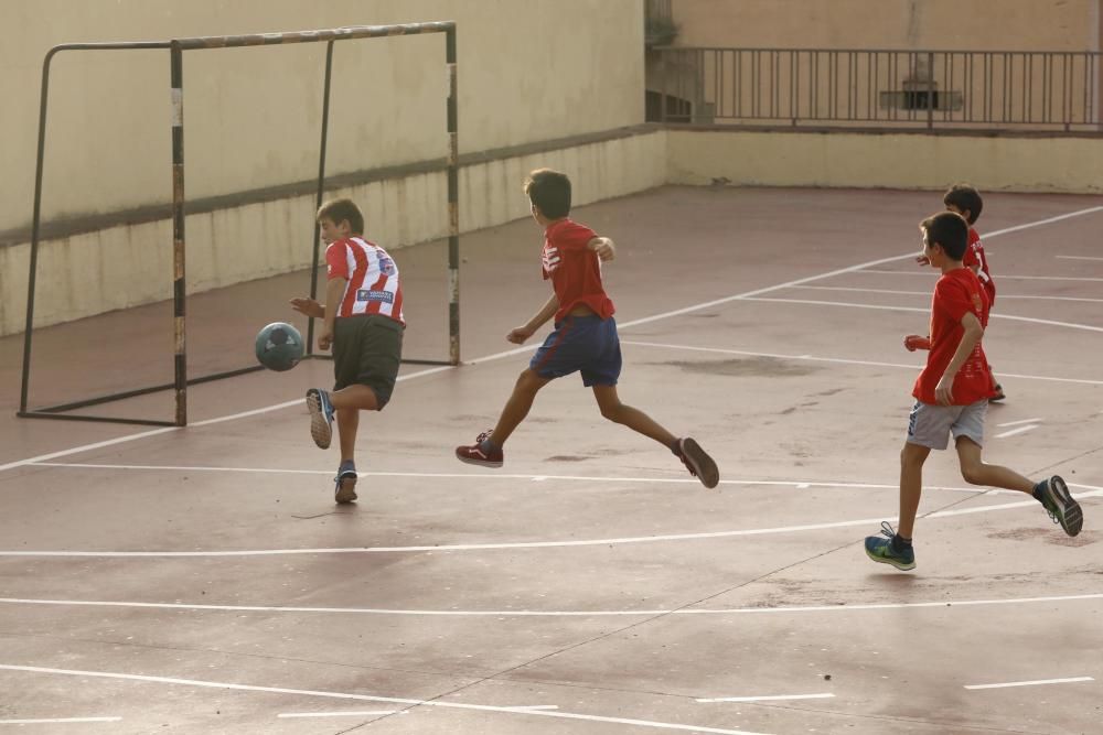 Les penyes Pere Pons i Pablo Machine celebren a Sant Joan de Mollet la gran temporada del Girona FC