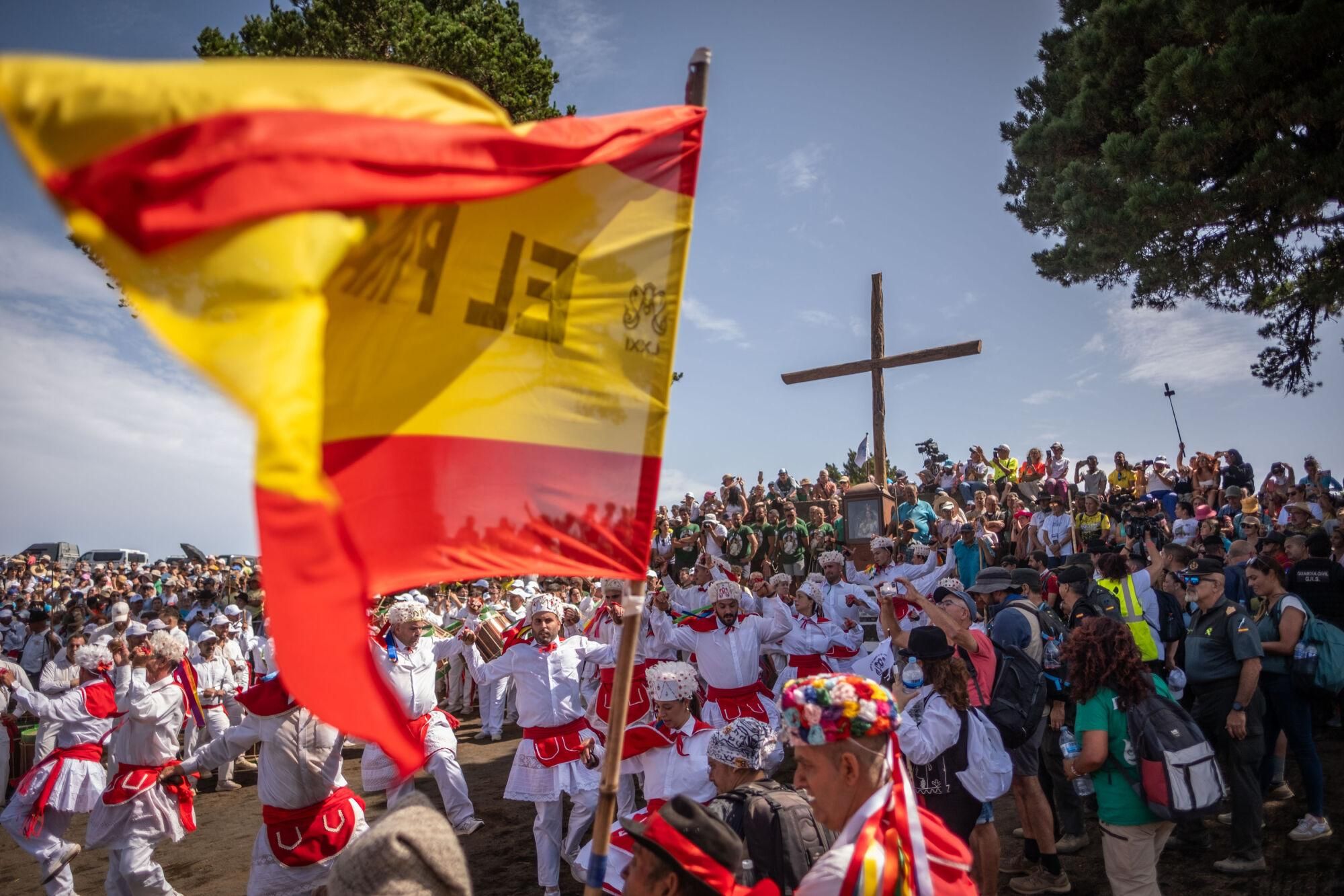Bajada de la Virgen de Los Reyes en el Hierro