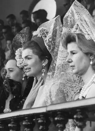 La portada se la Feria 2026 recordará el centenario del nacimiento de Cayetana de Alba