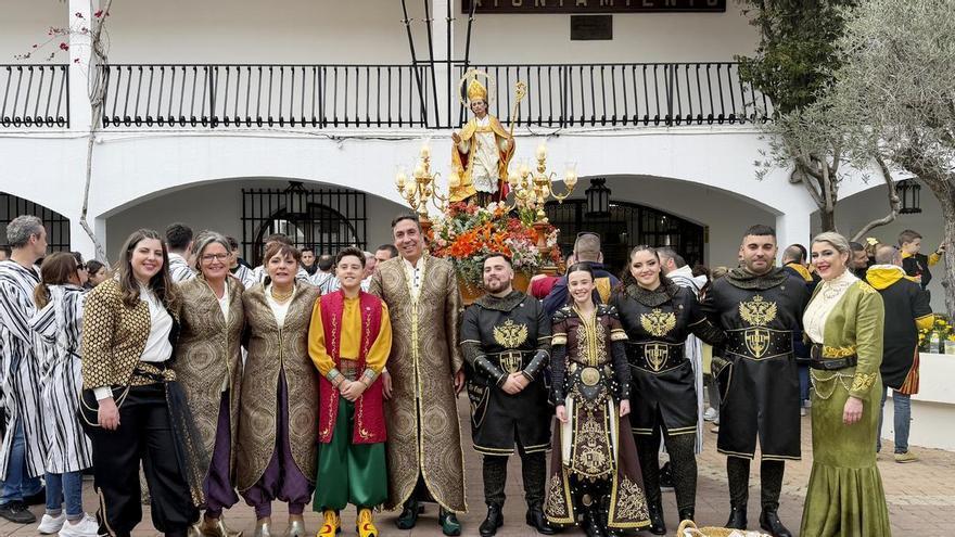 Más de 2.000 festeros clausuran con éxito el Mig Any de Altea