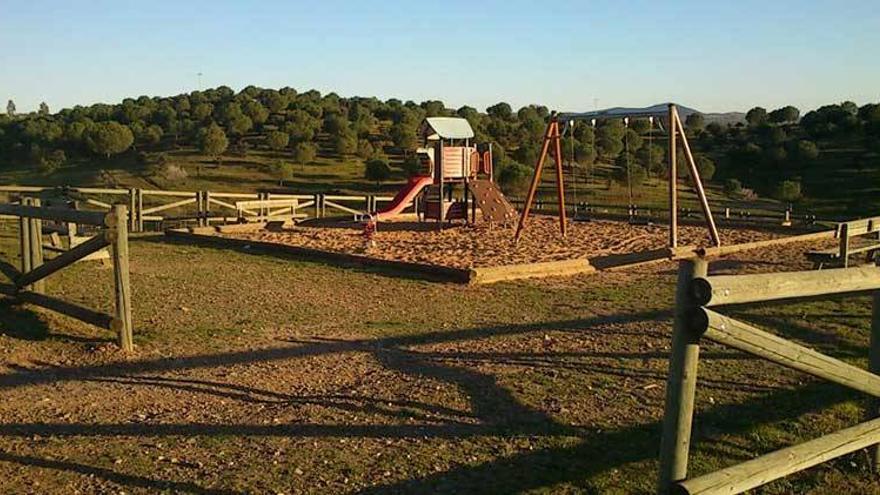 La romería de San Isidro en Fuente del Maestre se celebra por primera vez en la finca Molano