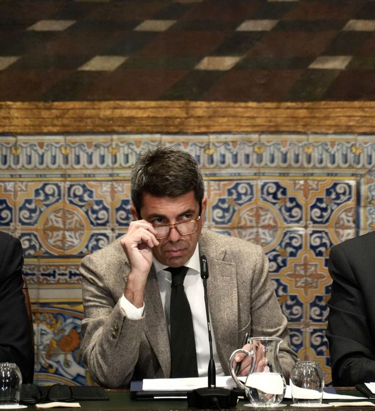 Mazón se queda a la intemperie