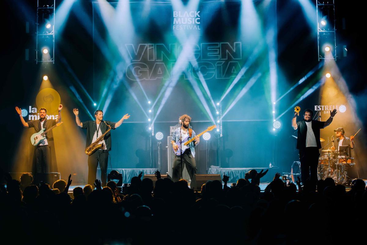Les fotos dels concerts de Vincen García i BigBlack Rhino al Black Music Festival
