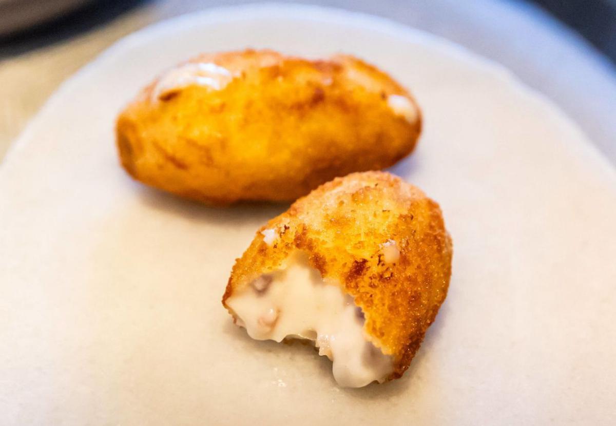 Piel de cereal con nata fresca, fayuela crujiente de maíz y sal. | |  DAVID CABO