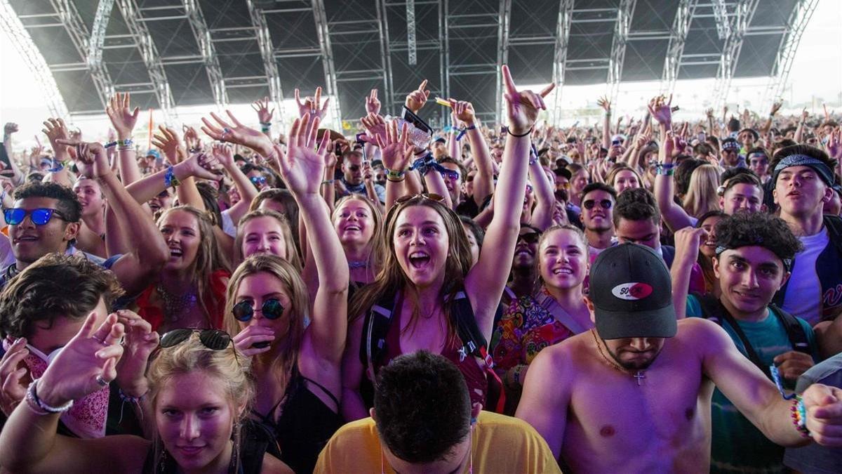 Público de la edición del 2018 del festival de Coachella (California).