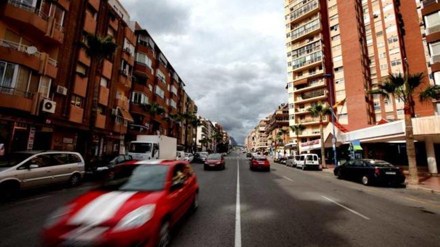 La red de gas de Benidorm bajará desde la avenida Beniardá para suministrar el centro.