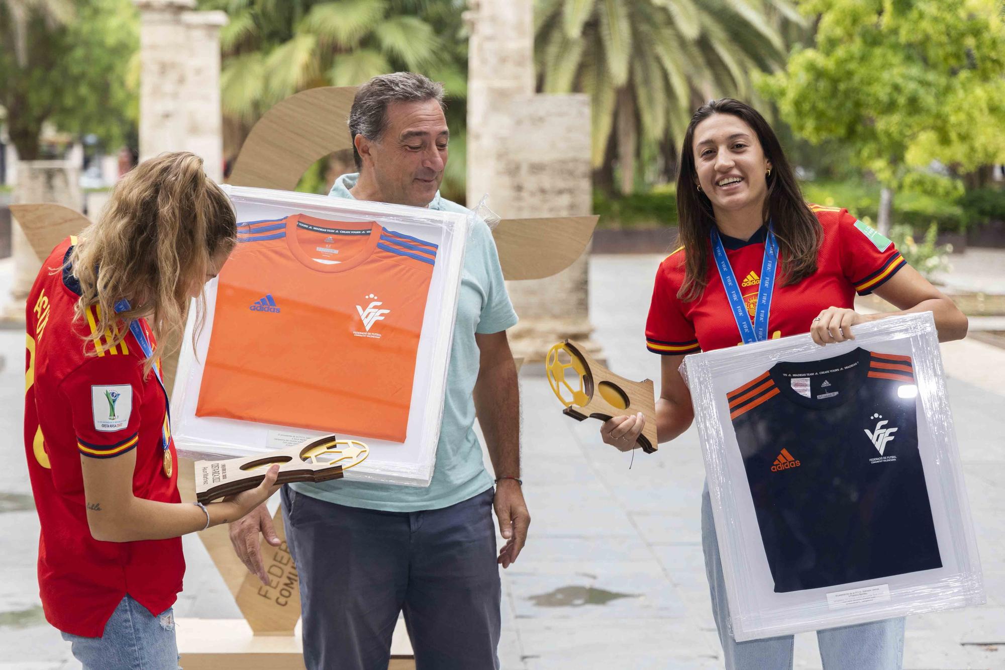 Homenaje a las valencianas campeonas del mundo sub20 de fútbol