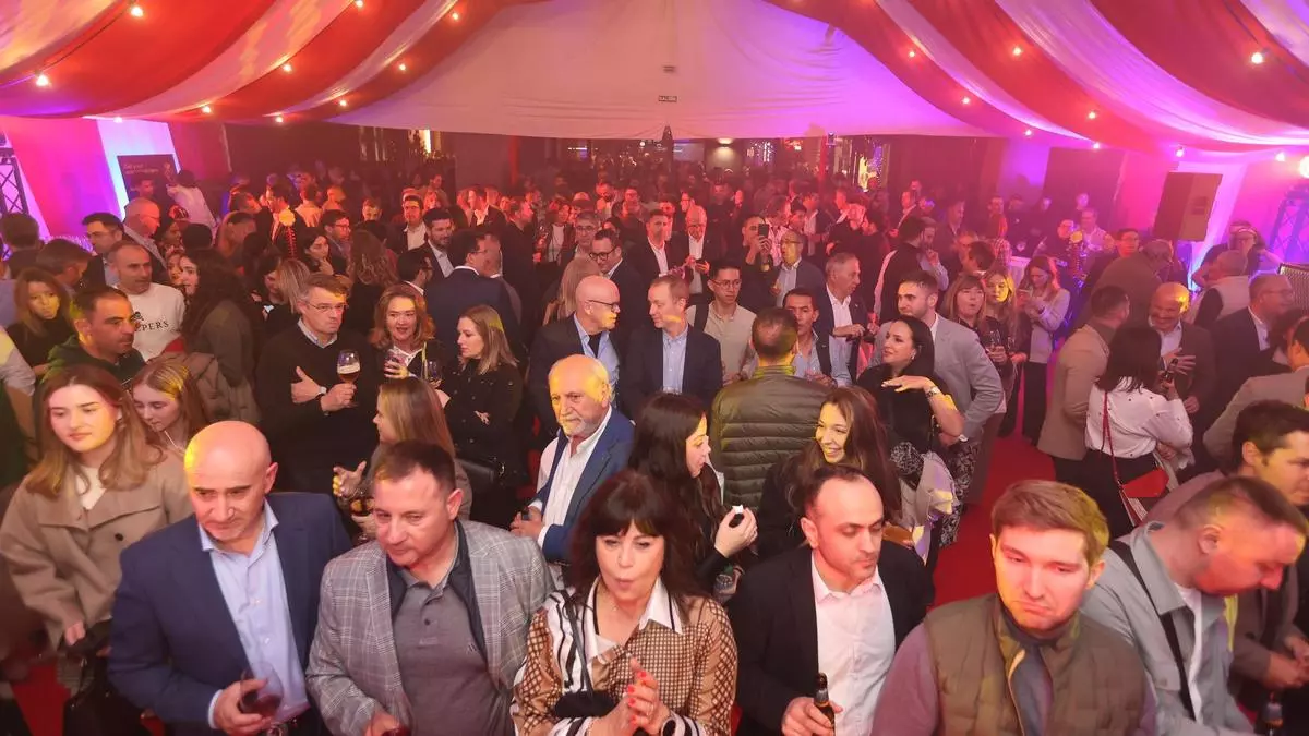 Grupo Pamesa sorprende con la ‘Night Experience’ en el estadio de la Cerámica