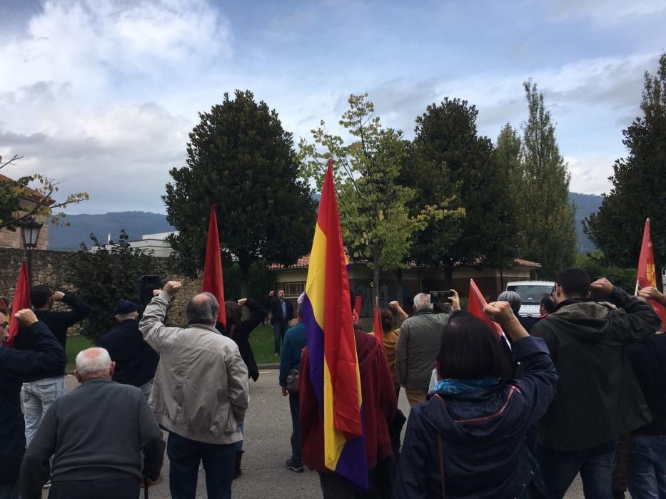 Homenaje a Aida Lafuente y los revolucionarios de Octubre en Oviedo