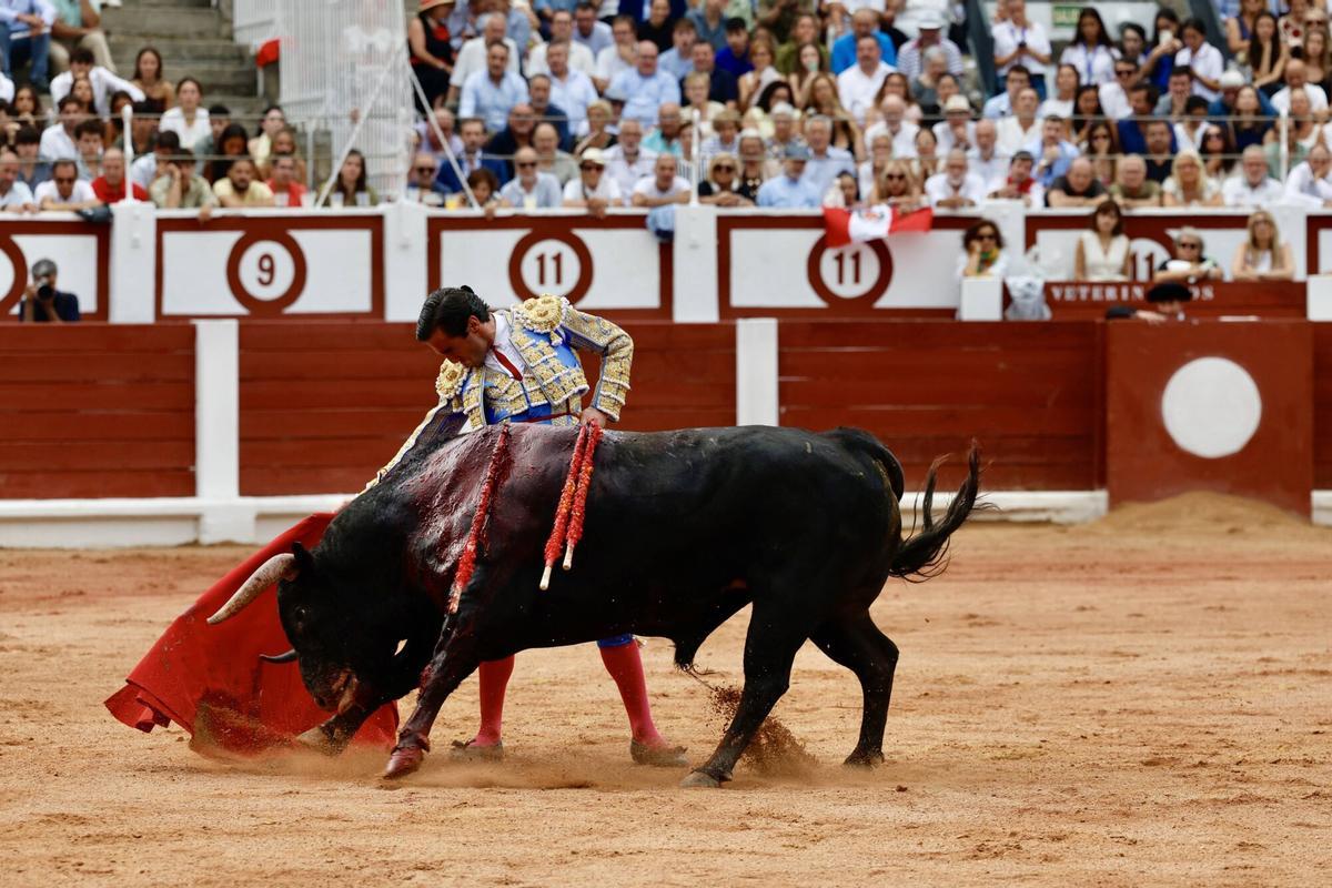 El triunfo de Roca Rey en la feria taurina de Gijón, en imágenes