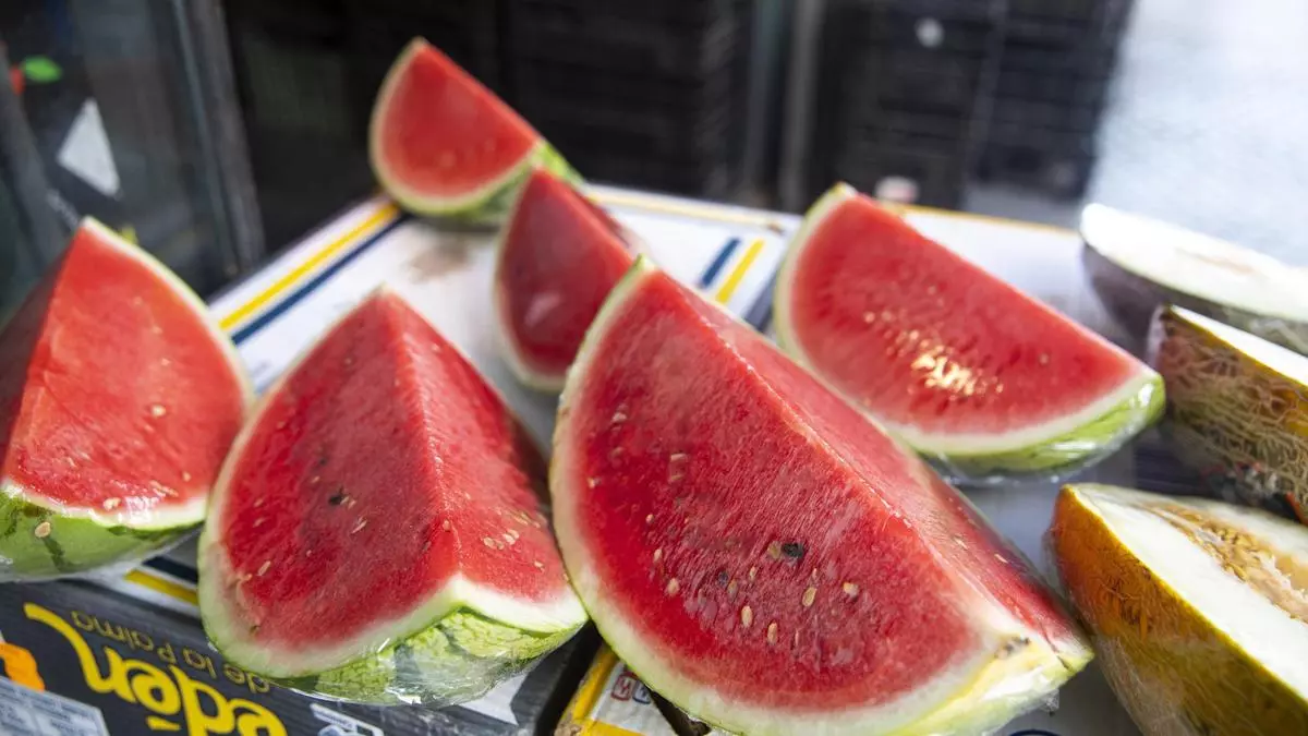 ¿Compras fruta cortada en el súper? Esto es lo que debes saber antes de volver a hacerlo