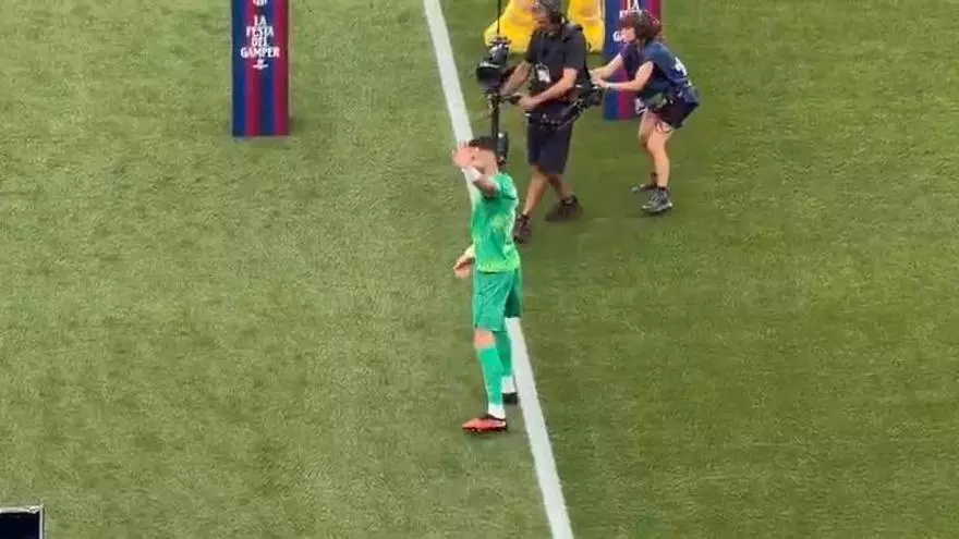 Ovación de gala para Joan Garcia