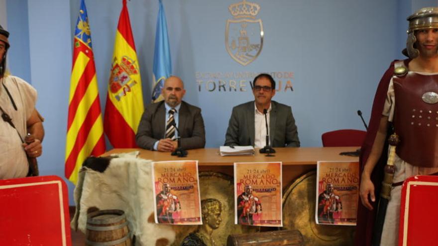 Imagen de la presentación del mercado romano ayer en la sala de prensa municipal