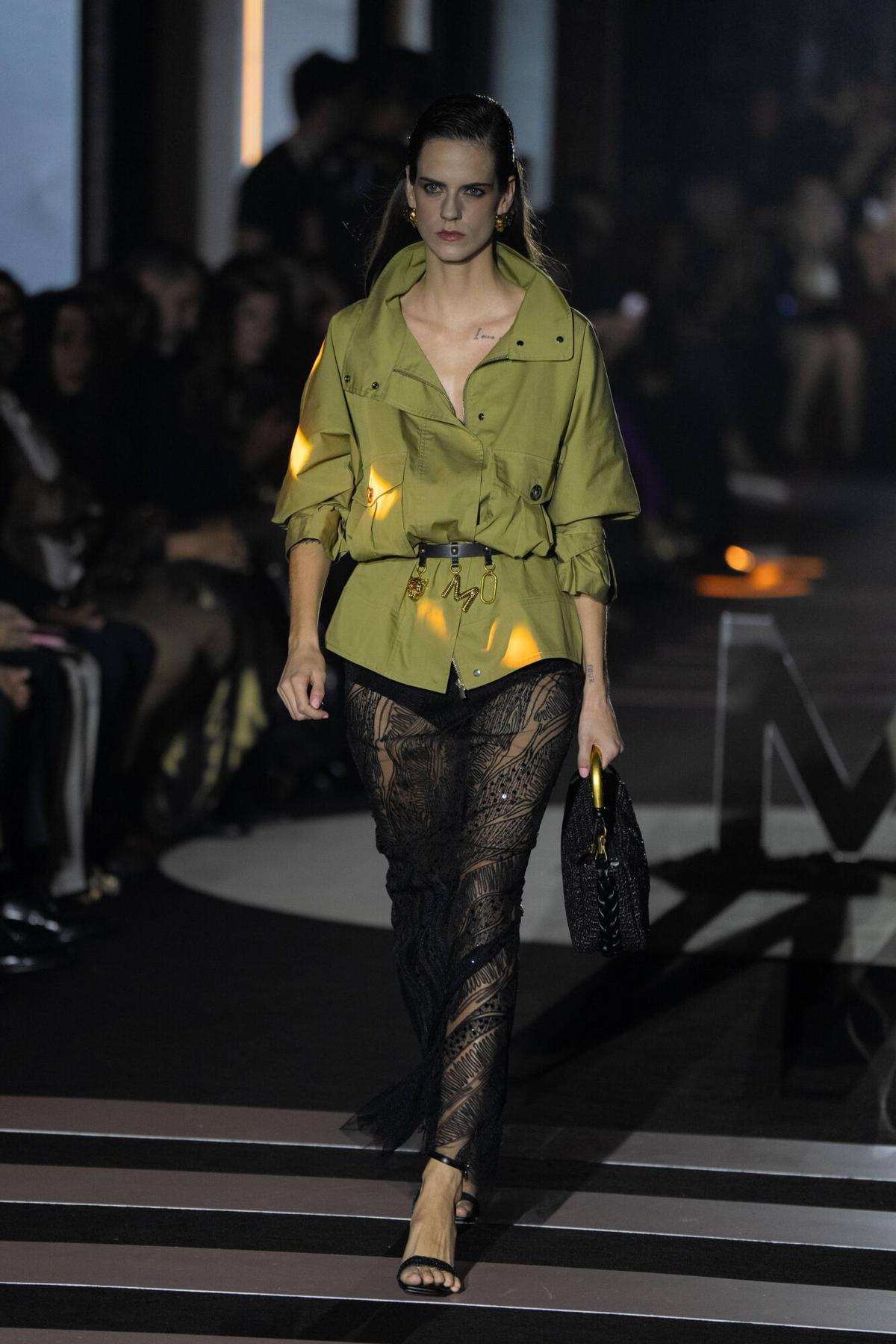 Desfile de Lola Casademunt by Maite en el marco de la 080 Barcelona Fashion