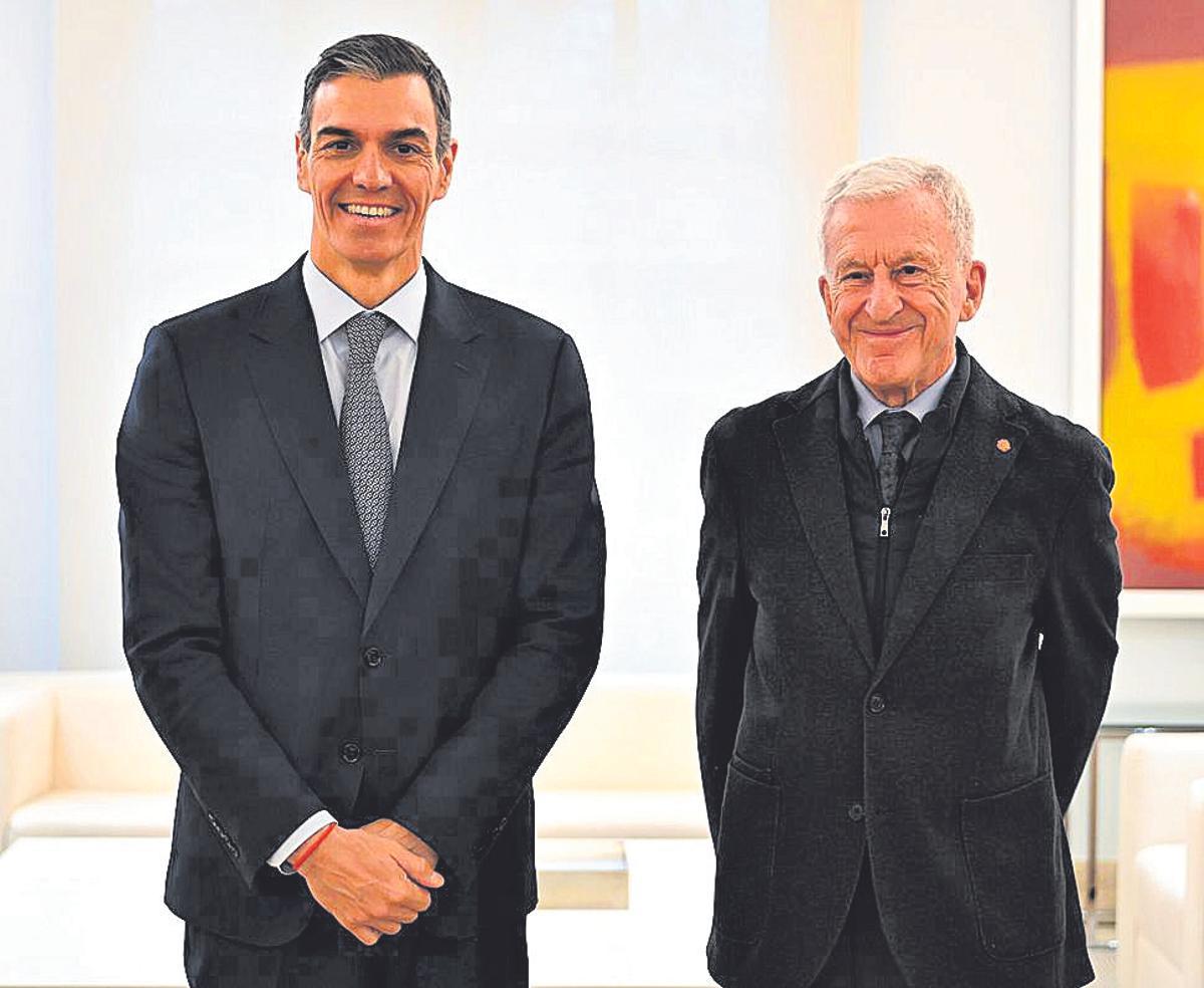 El presidente del Gobierno, Pedro Sánchez, recibió hace unos días al presidente de Cáritas Española, Manuel Bretón, en el Palacio de la Moncloa.
