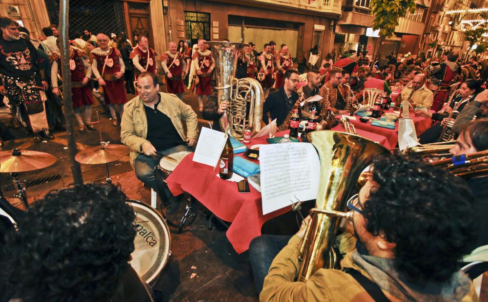 Las fiestas de Alcoy se despiden con sabor