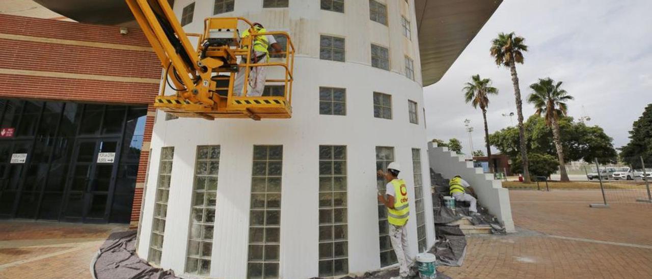 Obras de remodelación del Palacio de los Deportes.