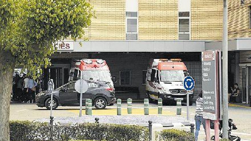 Un ladrón apuñala a un hombre en el asalto a su chalet en Castelló