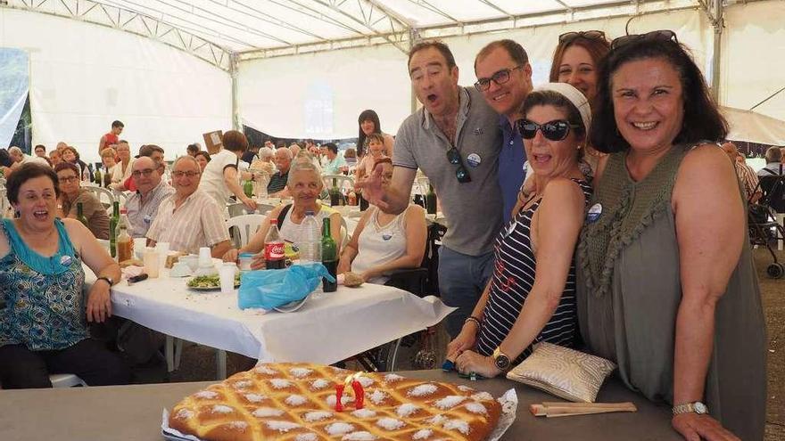 Fiesta de celebración del 10 aniversario de Fegadace, hace unos días, en Santiago.