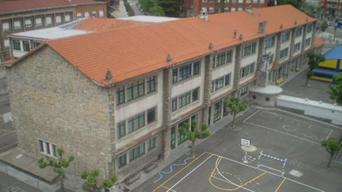 Vista aérea del Colegio de la Gesta, en Ovieod.