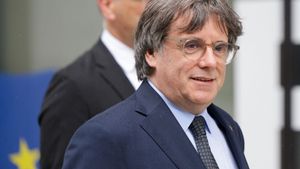 Junts i el PSOE es van reunir dilluns després del ‘no’ d’Illa al referèndum