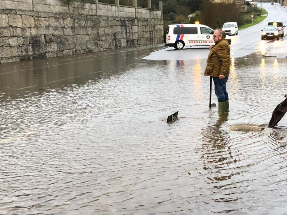 Los efectos de las intensas lluvias en O Grove.