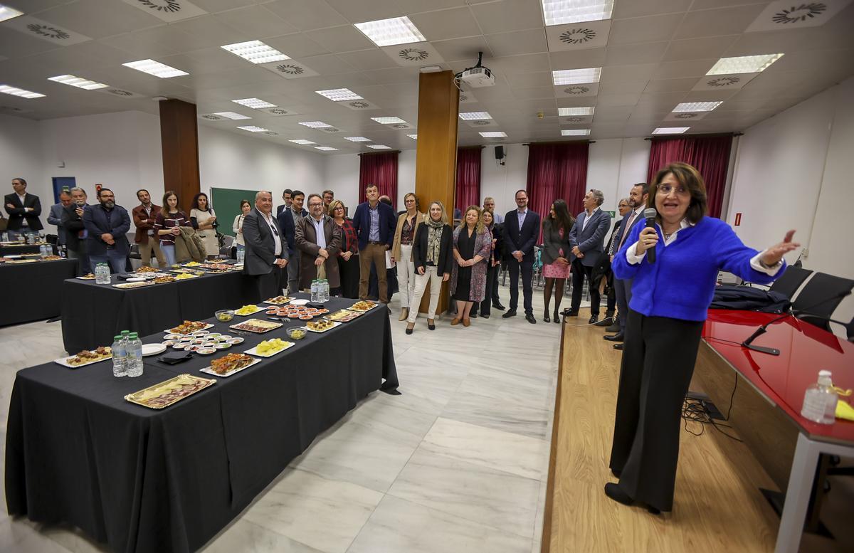 Amparo Navarro durante su intervención este miércoles con motivo de la recepción por el año nuevo