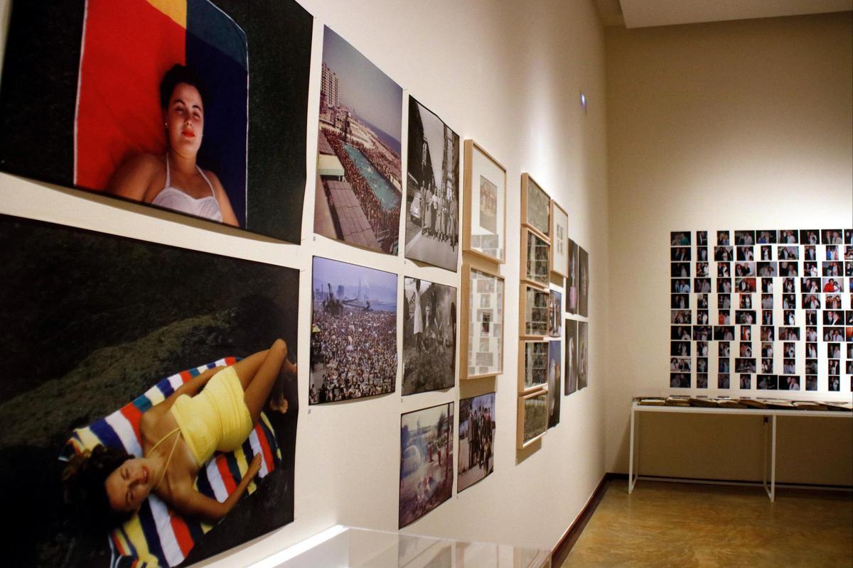 Les imatges de l'exposició 'Portes endins. Els arxius dels altres' al Palau Solterra