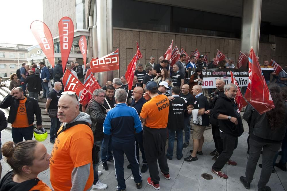 El presidente del comité de empresa, Juan Carlos López Corbacho, declara en A Coruña en el marco de la investigación judicial a sindicalistas por la protesta de Alcoa.