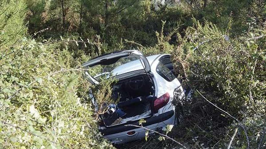 Herido en Pontevedra al caer por un terraplén