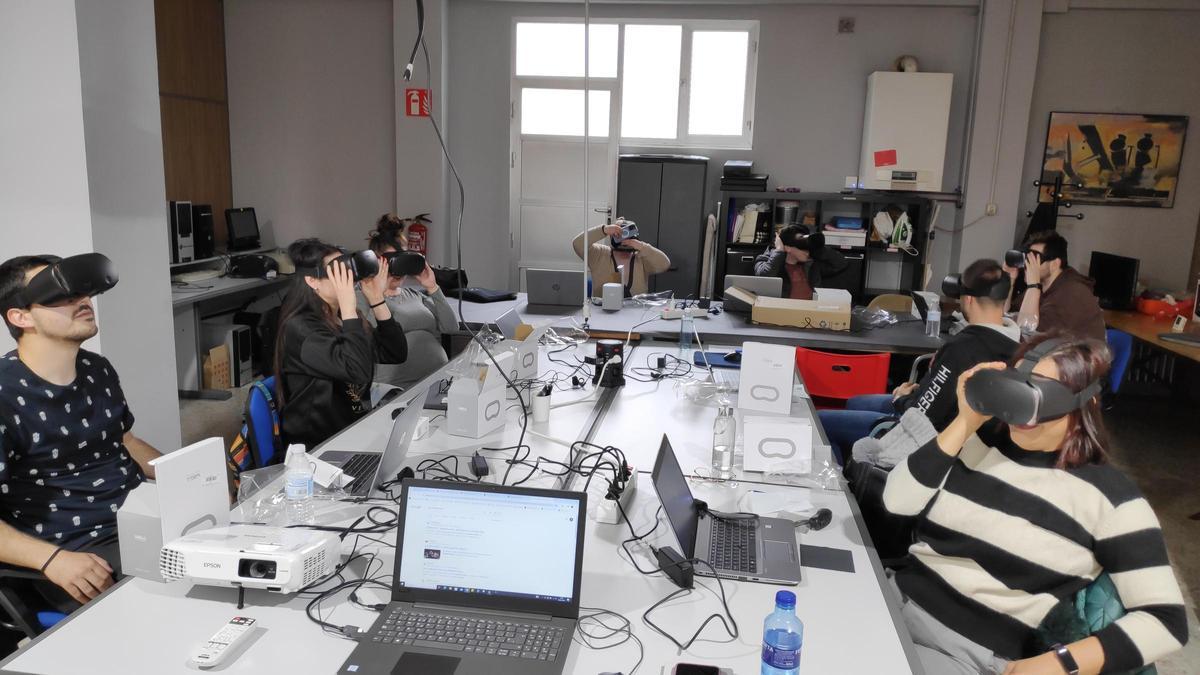 Alumnado en formación dentro del Programa GENERACIÓN DIGITAL AGENTES DEL CAMBIO