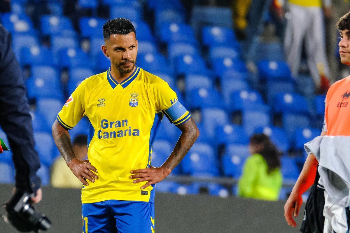 La frustración de Jonathan Viera, al término del pulso ante el Castellón.