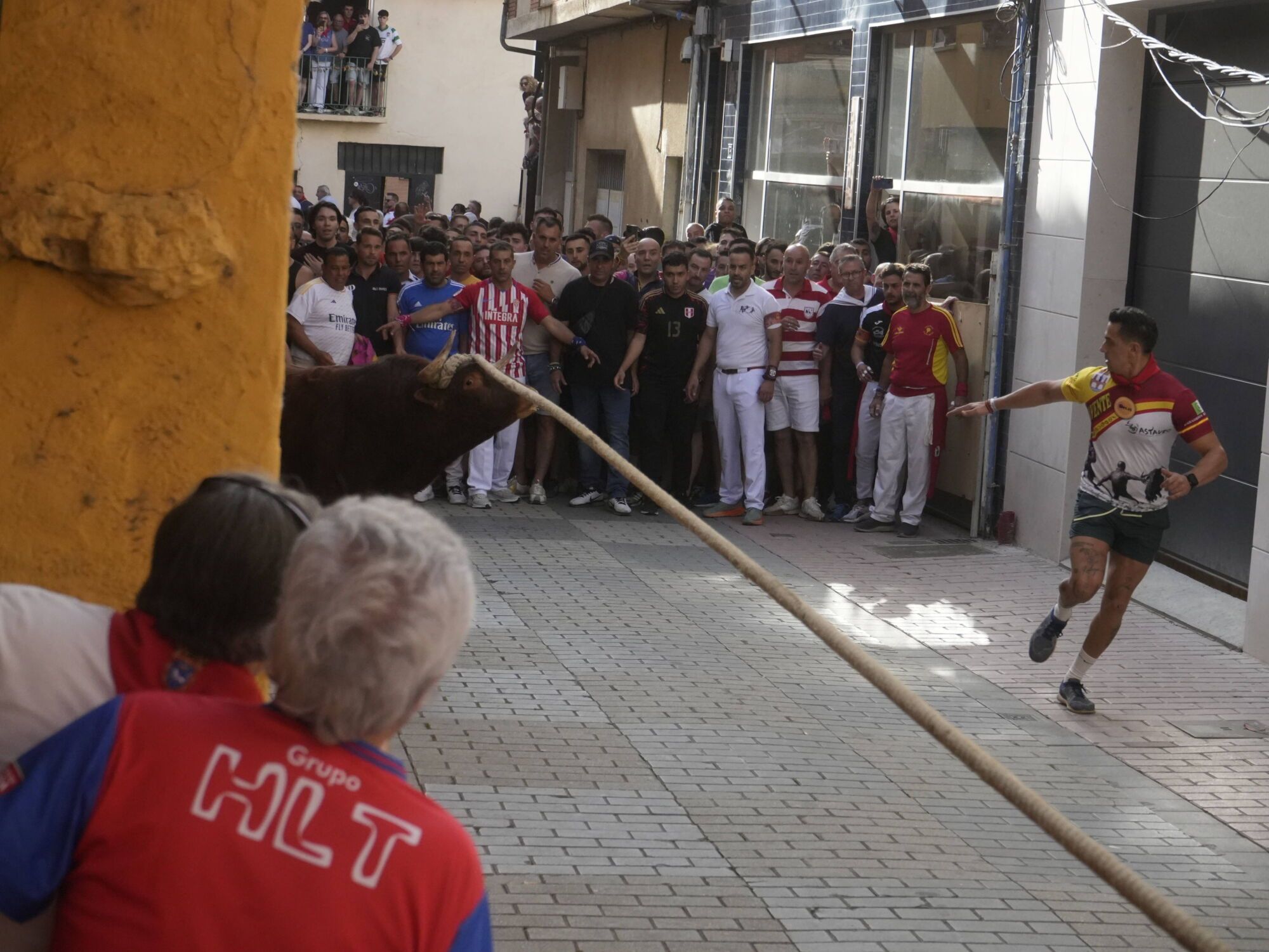 Las imágenes más impactantes del torito del alba de Benavente